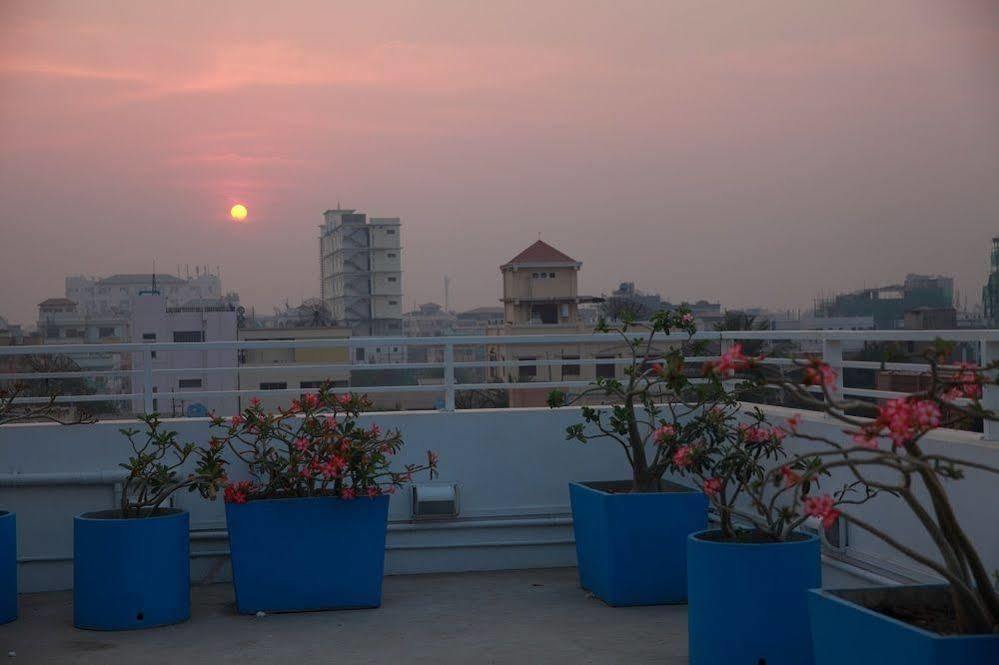 Four Rivers B&B Mandalay Eksteriør bilde