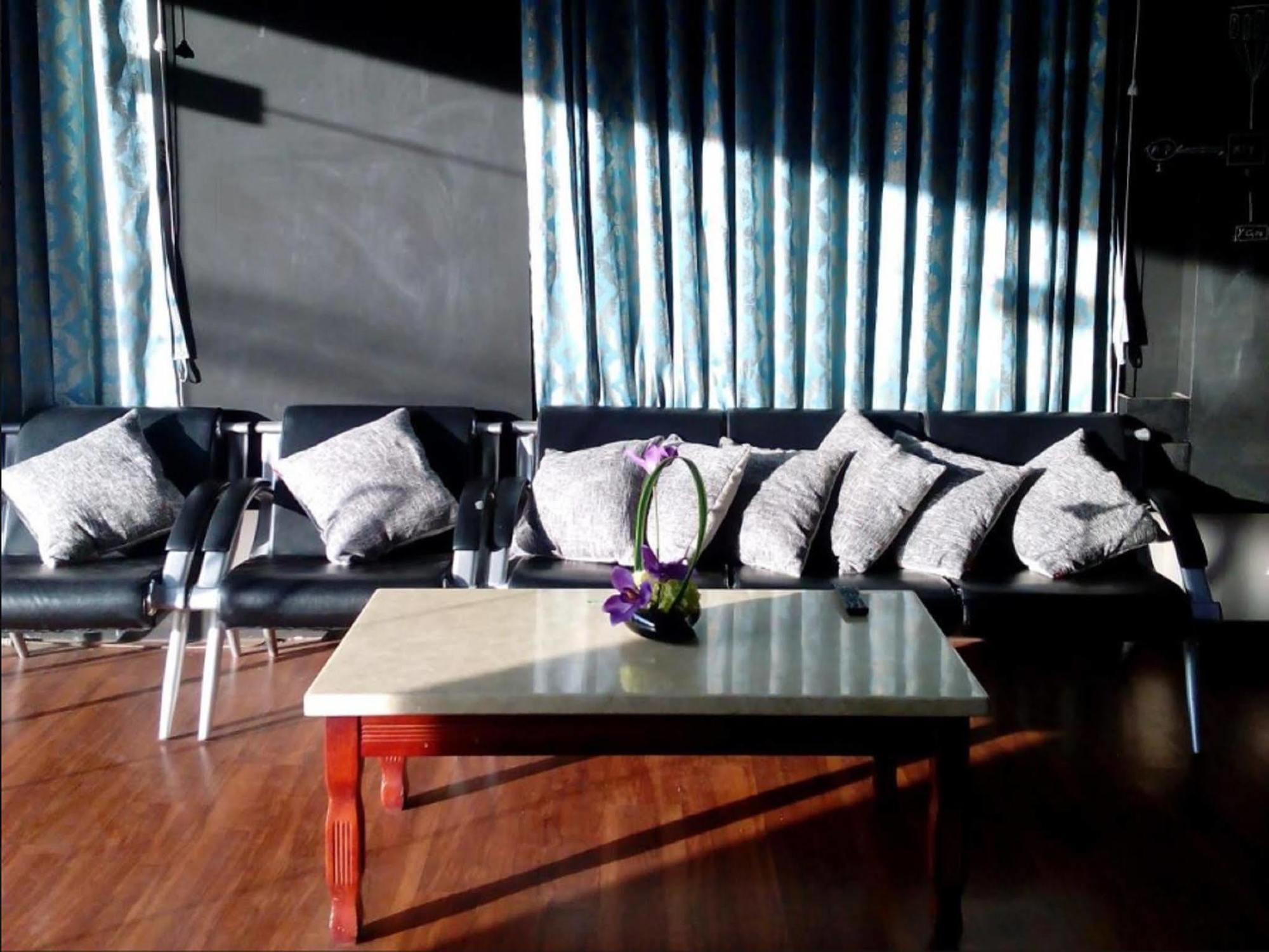 Four Rivers B&B Mandalay Eksteriør bilde